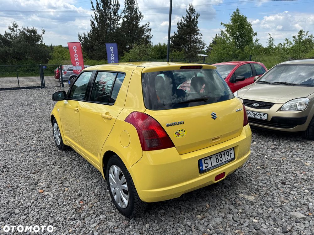 Suzuki Swift 1.3 JB Edition - 4