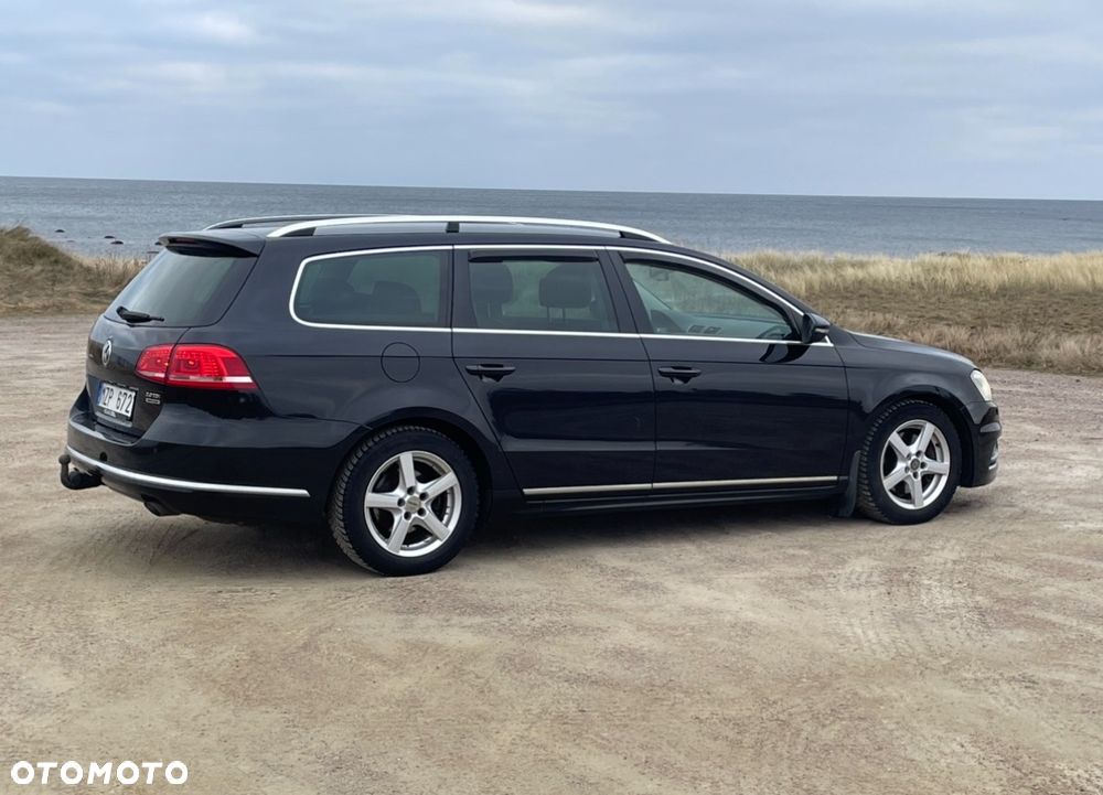 Volkswagen Passat Variant 2.0 TDI 4Motion DSG BlueMotion Tech R-Line - 2