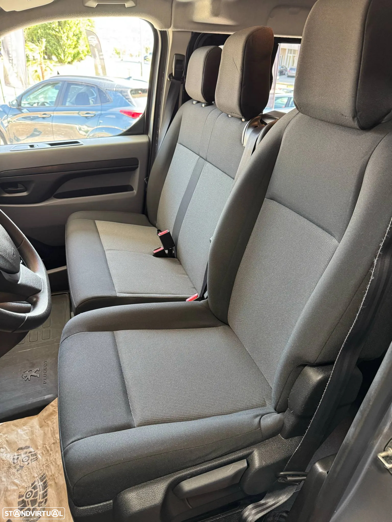 Peugeot Expert 1.5 BlueHDi L2H1 Semi-Vidrado - 19