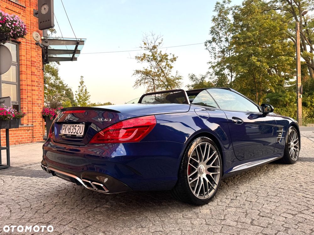 Mercedes-Benz SL 63 AMG - 38
