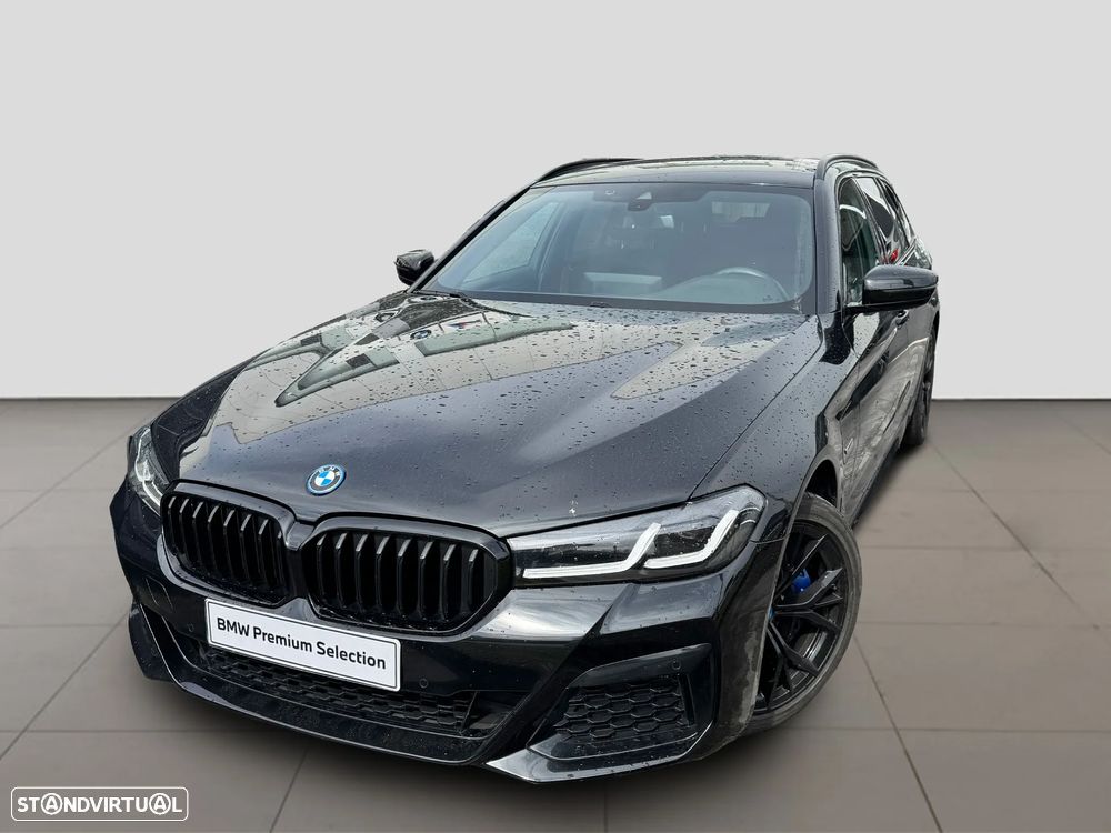 BMW 530 e Pack Desportivo M - 1