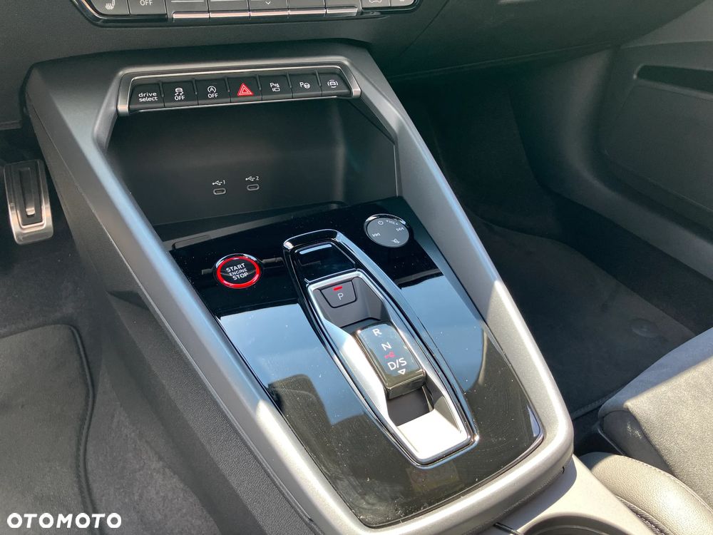 Audi RS3 Limousine - 25