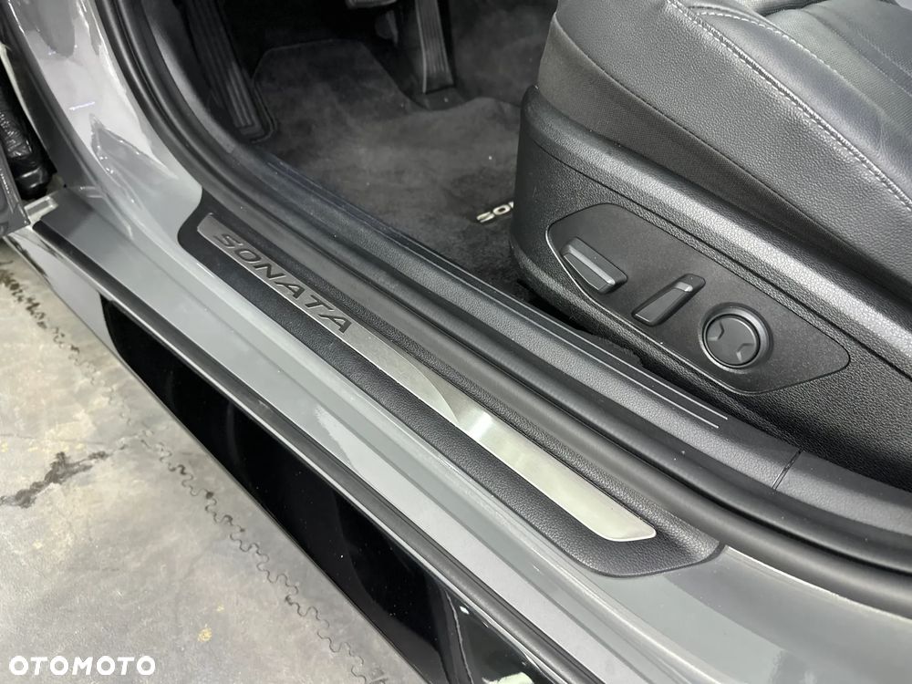Hyundai Sonata - 29