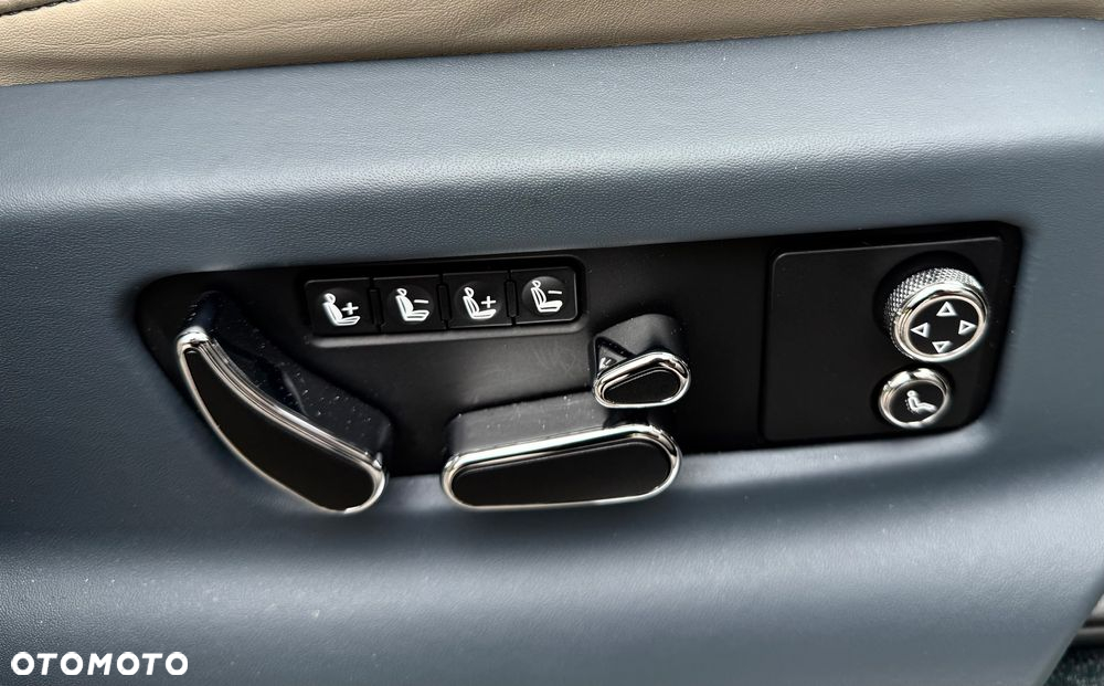 Bentley Bentayga - 26