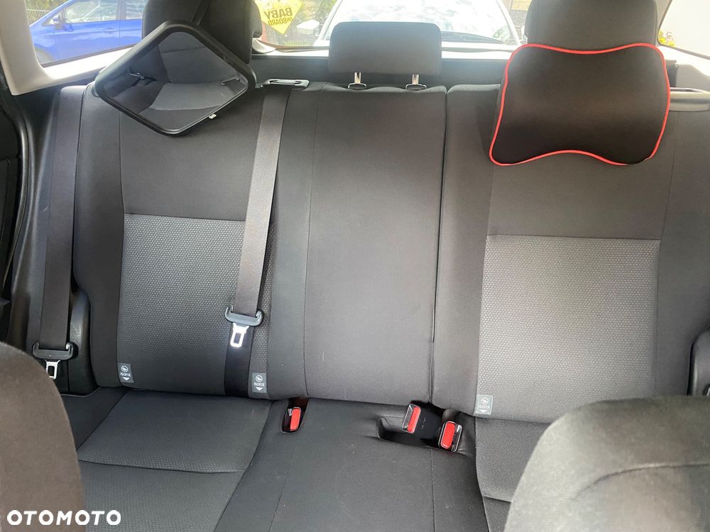 Toyota Auris 1.4 D-4D Active - 11