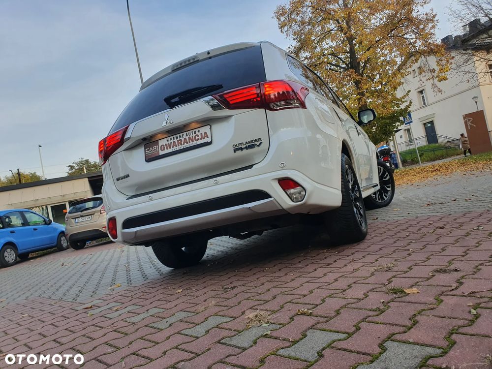 Mitsubishi Outlander 2.0 4WD Top - 33