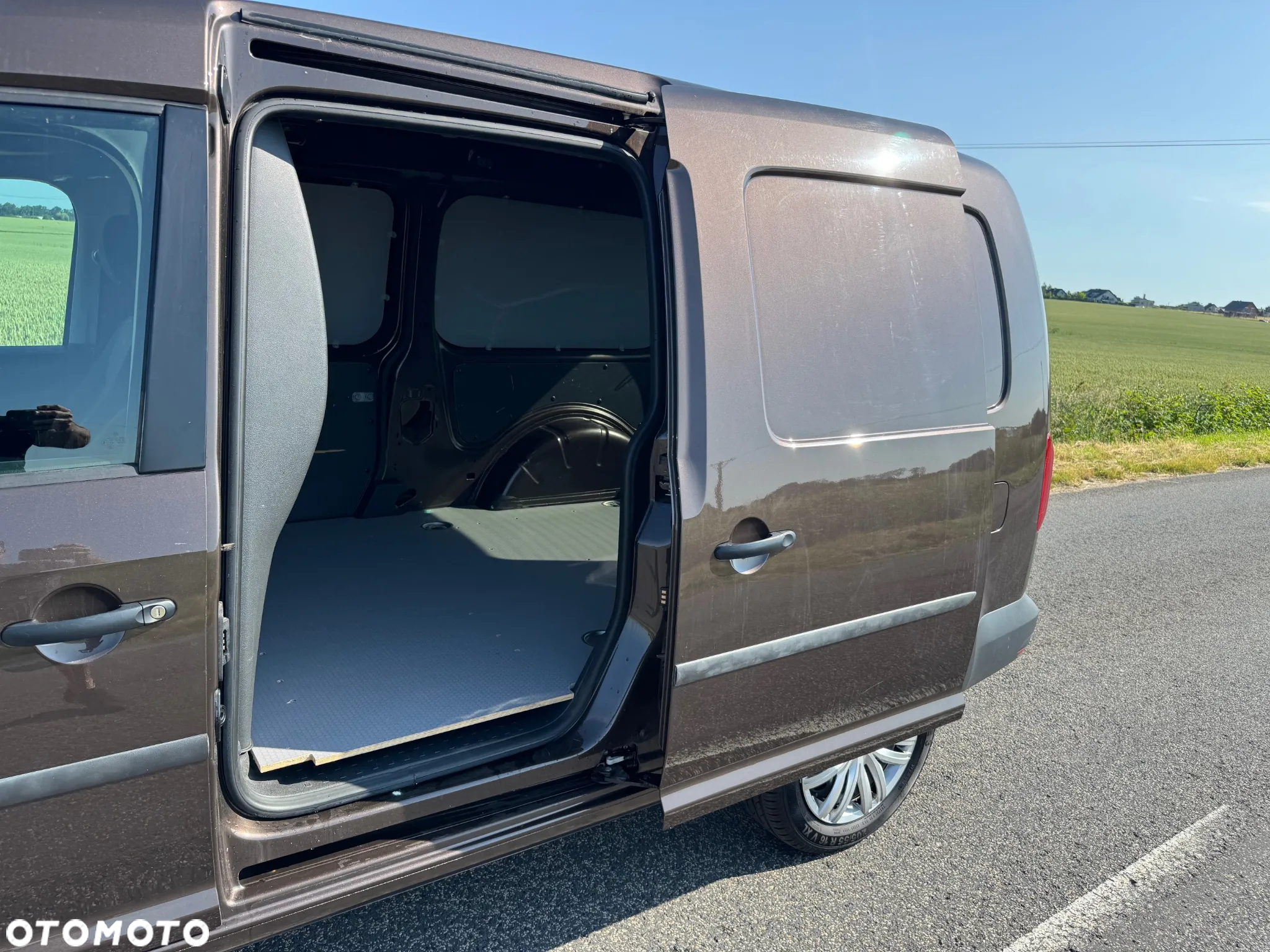 Volkswagen Caddy - 14
