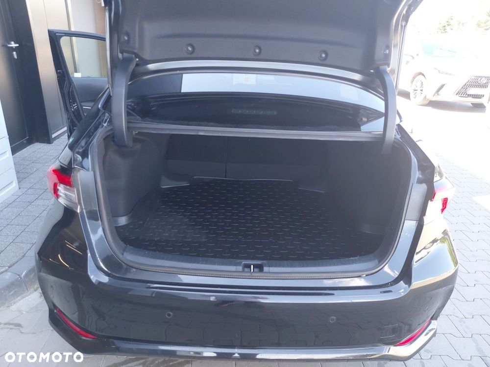 Toyota Corolla 1.8 Hybrid Style - 13