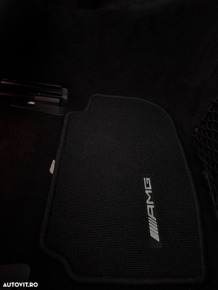 Mercedes-Benz E - 22