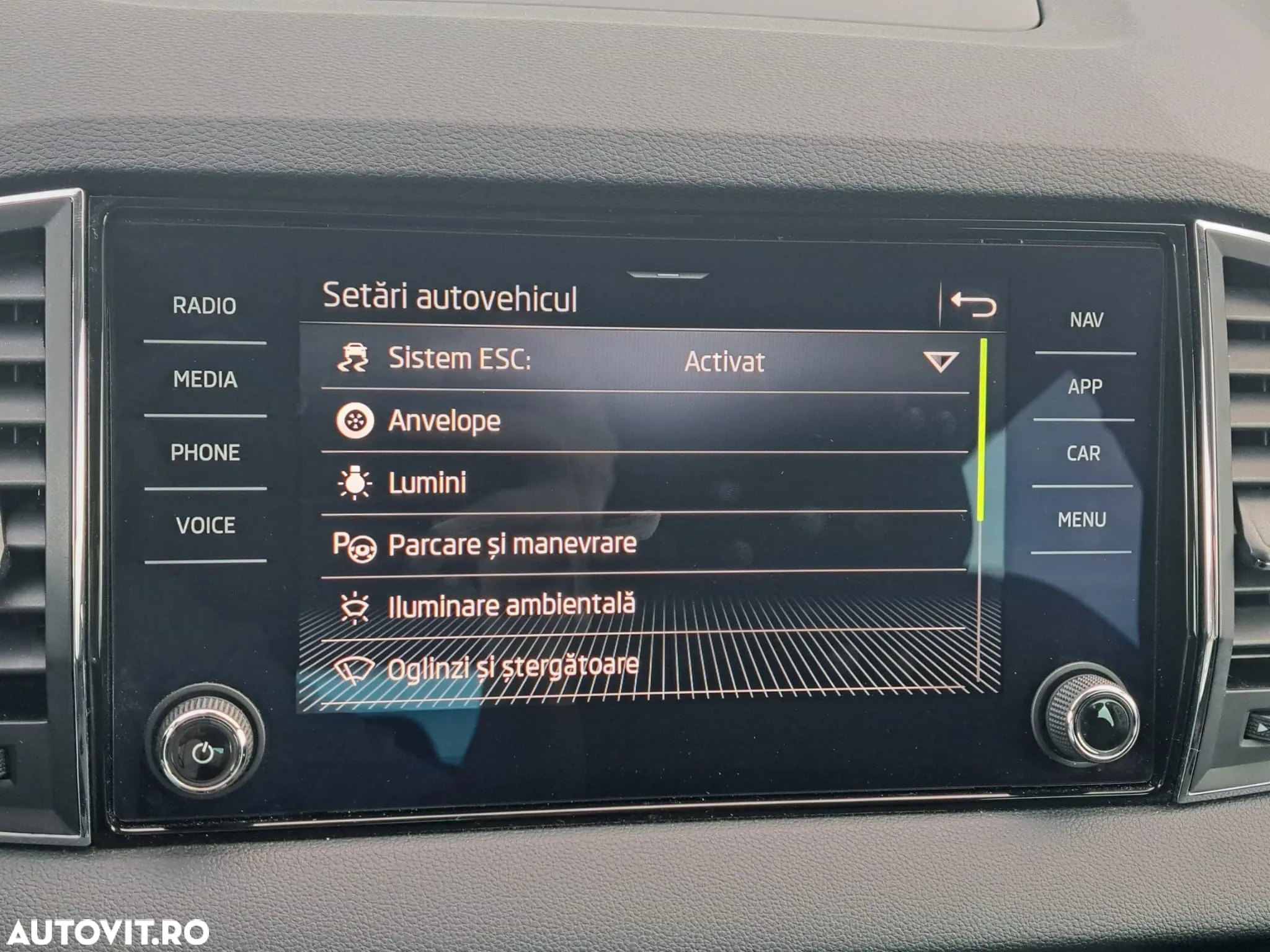 Skoda Karoq 2.0 TDI 4X4 DSG Style - 11