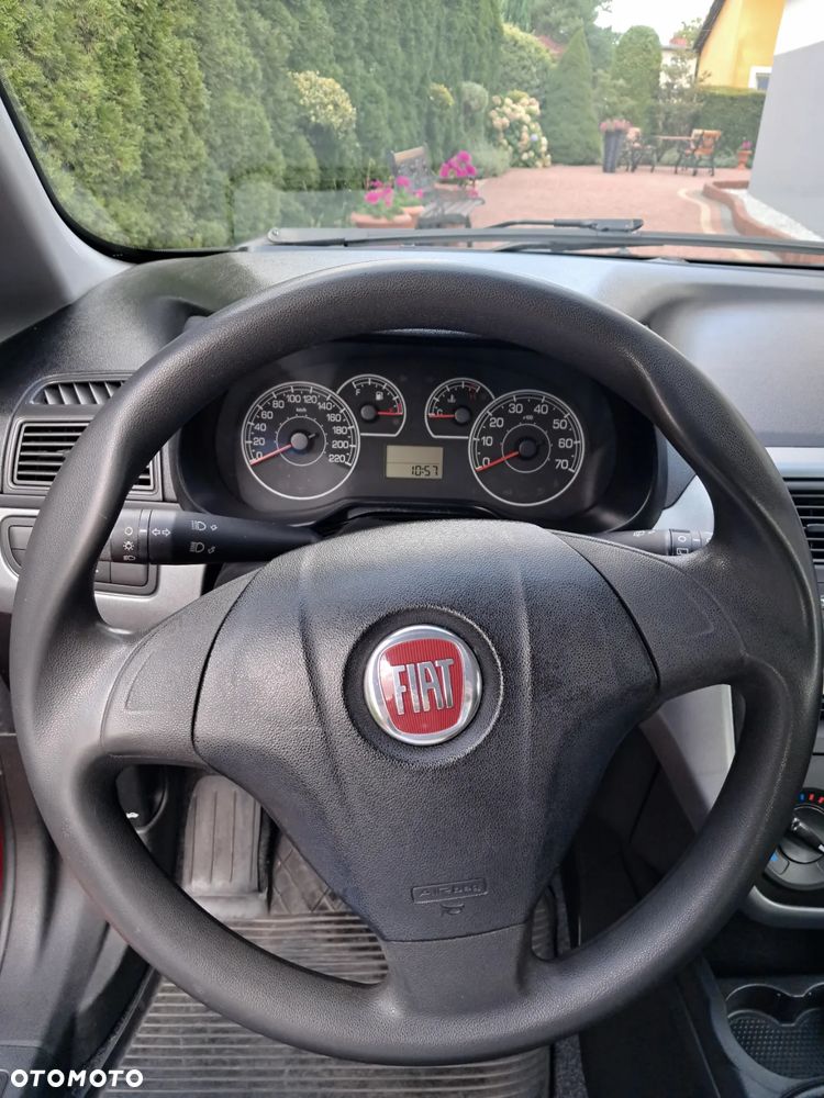 Fiat Grande Punto 1.2 8V Active - 21