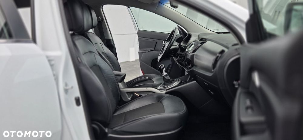 Kia Sportage 1.7 CRDI 2WD ISG Dream-Team Edition - 20