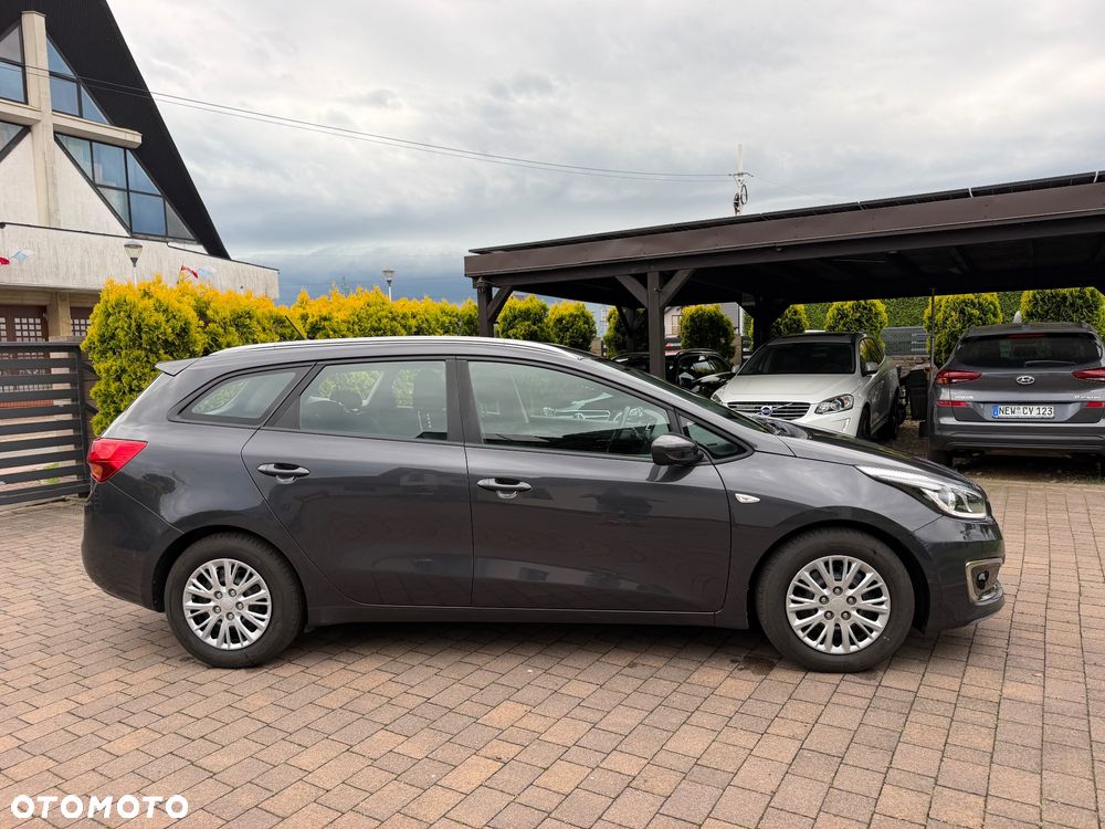 Kia Ceed 1.6 GDI Spirit - 16