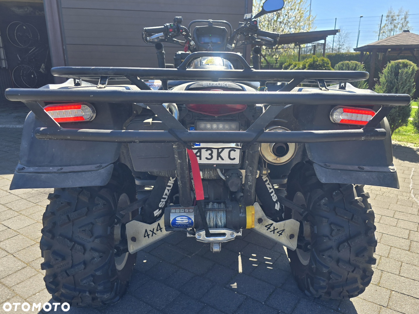 Suzuki Kingquad - 4