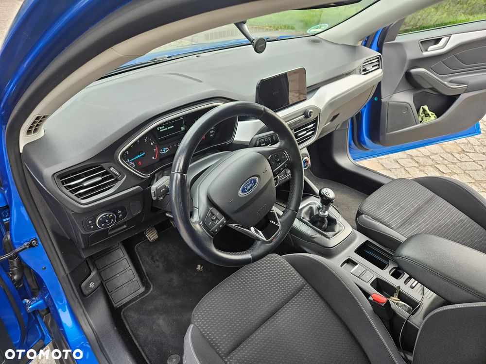 Ford Focus 1.0 EcoBoost STart-Stopp-System ACTIVE - 12