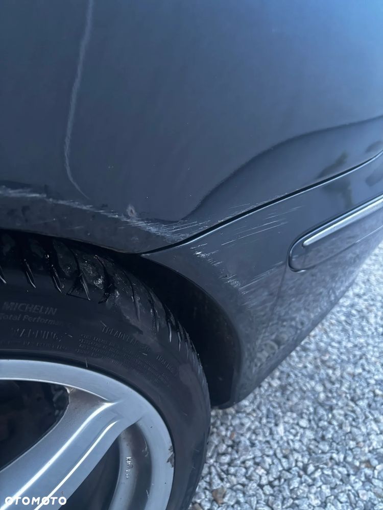 Mercedes-Benz CLK - 12