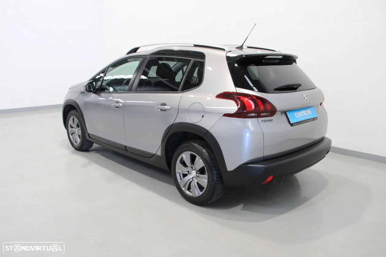 Peugeot 2008 1.2 PureTech Signature - 5