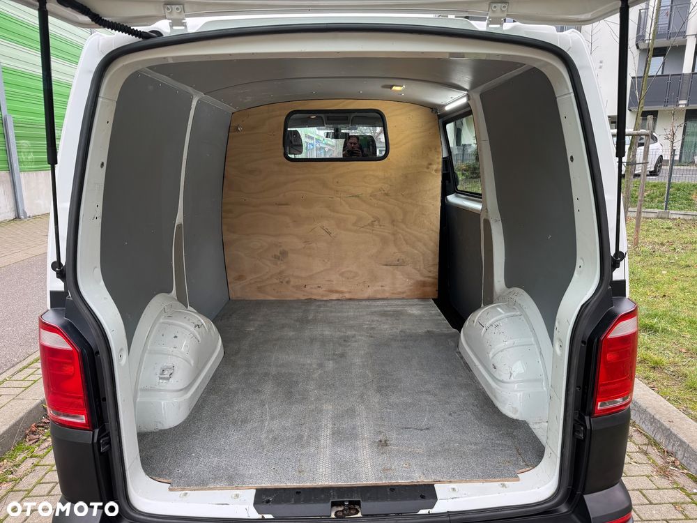 Volkswagen Transporter - 14