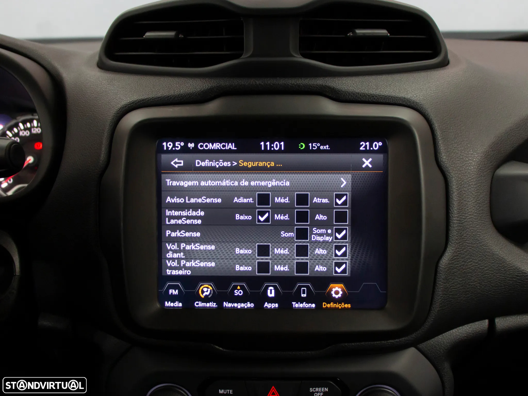 Jeep Renegade 1.0 T Limited - 29