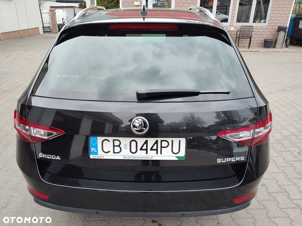 Skoda Superb 2.0 TDI Style - 22