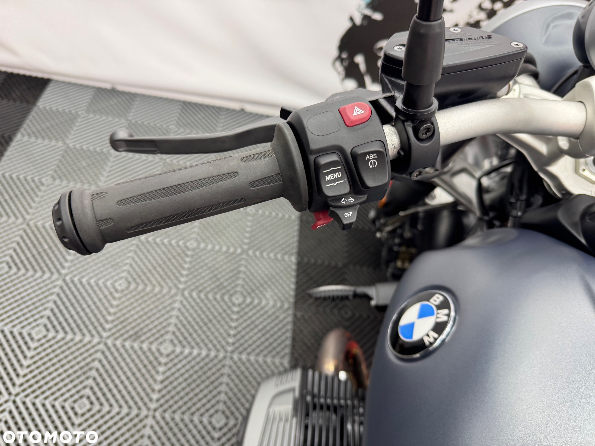 BMW R - 24