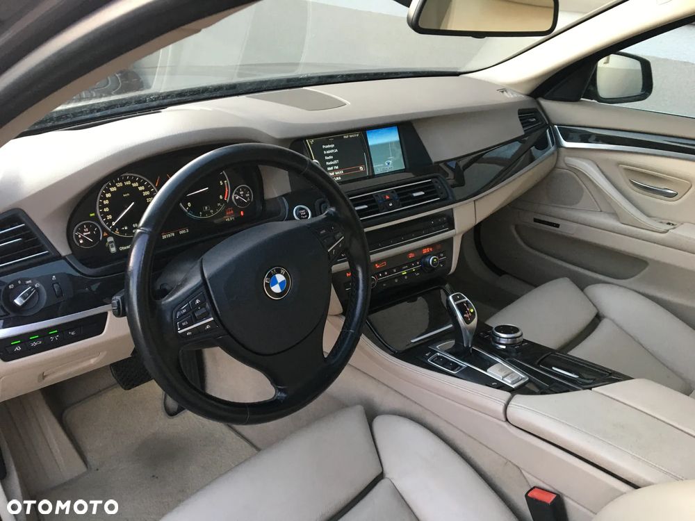 BMW Seria 5 535d xDrive Sport-Aut Luxury Line - 8