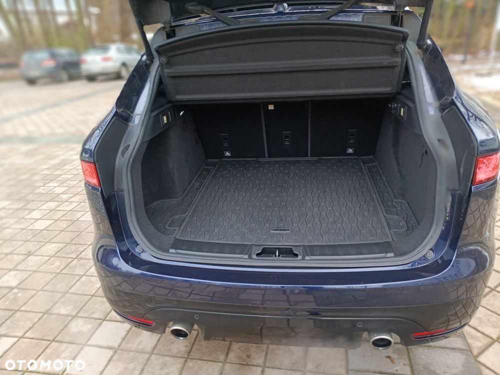 Jaguar F-Pace 3.0 V6 AWD S - 9
