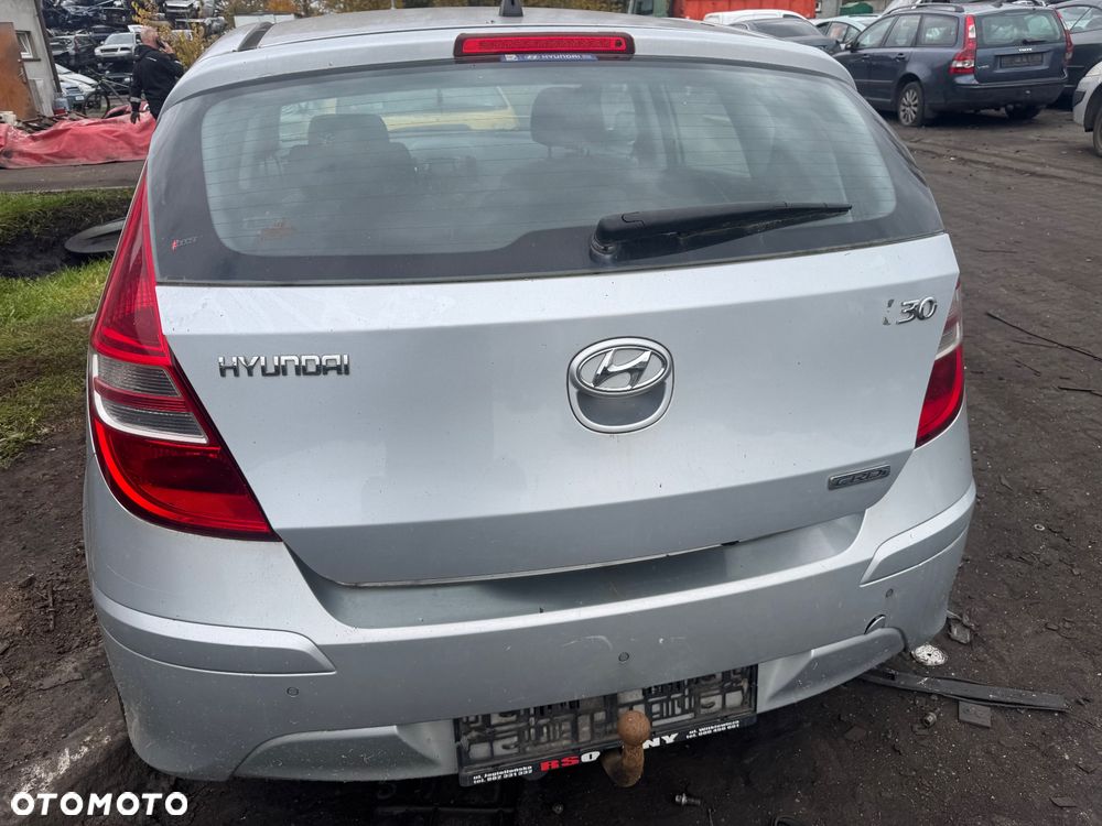 Hyundai i30 2R srebrny maska zderzak lift przedni pas  tylni lampa prawa lewa wspomaganie elektryczne drzwi prawe lewe - 2