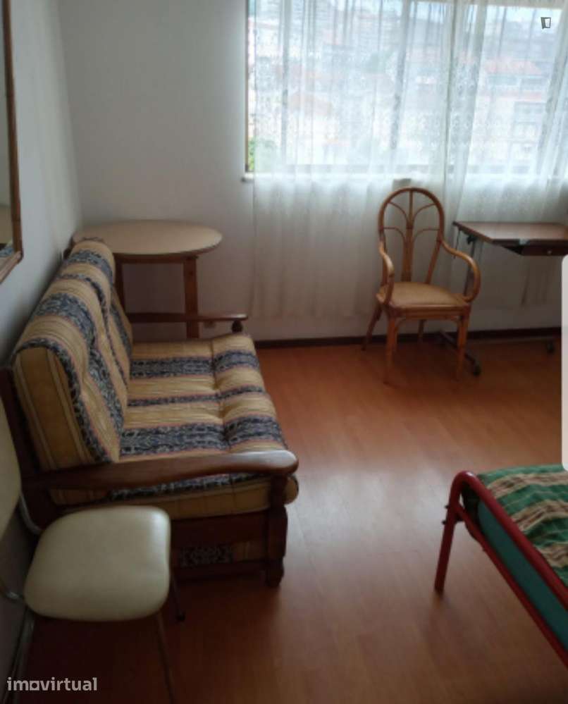 Quarto - localizado em Bairro do Sol Coimbra - Grande imagem: 3/10