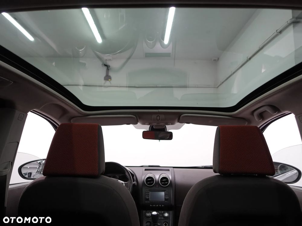 Nissan Qashqai 2.0 4x4 Tekna - 24