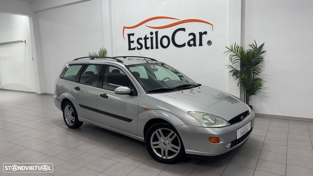 Ford Focus SW 1.8 TDdi Ghia - 11