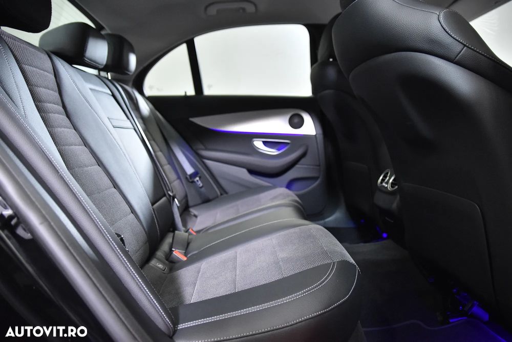 Mercedes-Benz E 300 MHEV Aut. - 12