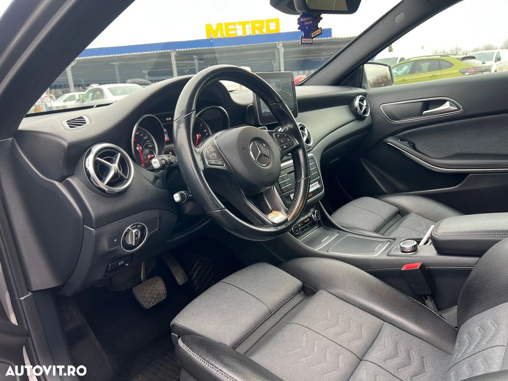 Mercedes-Benz GLA 200 d 7G-DCT UrbanStyle Edition - 30