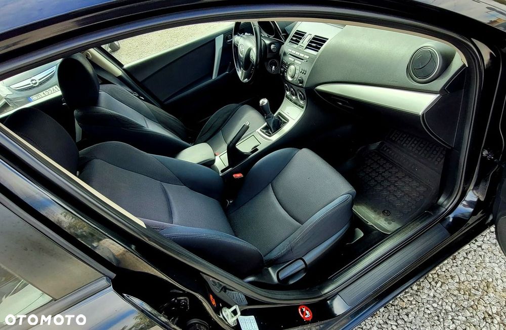 Mazda 3 1.6 CD Exclusive + - 20