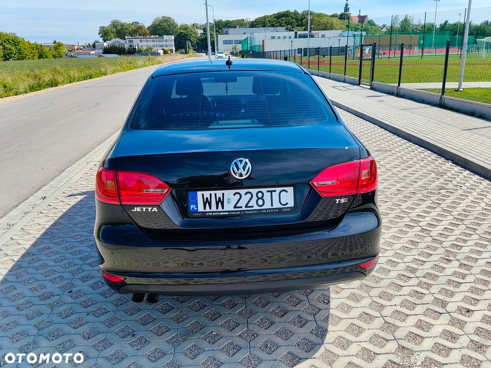 Volkswagen Jetta 1.4 TSI Comfortline - 8