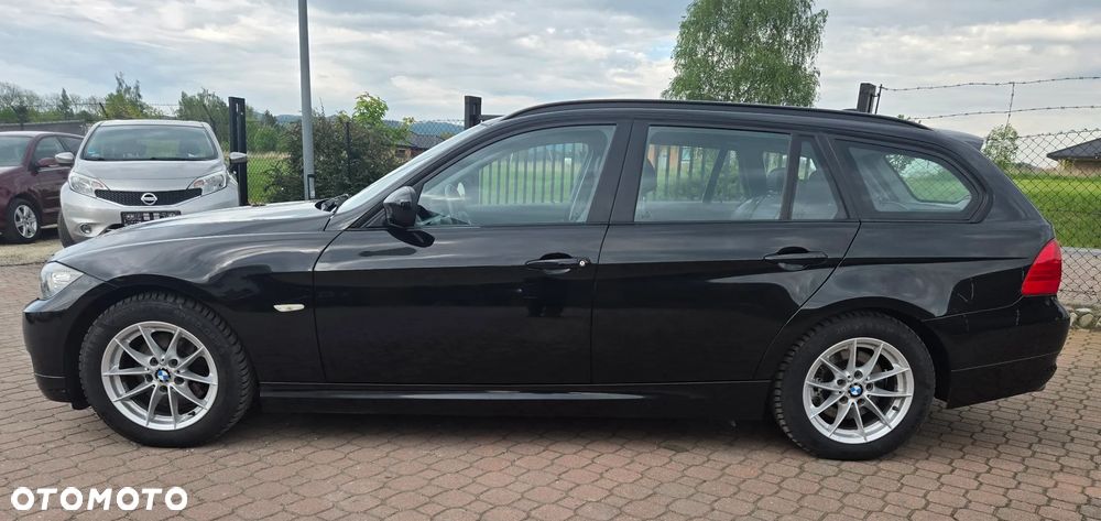 BMW Seria 3 318i Edition Exclusive - 6