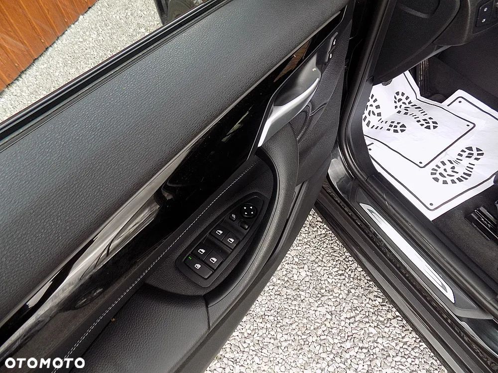 BMW X1 sDrive20d Sport Line - 9