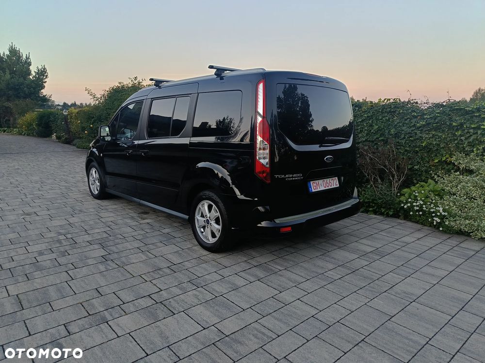 Ford Tourneo Connect Grand - 12
