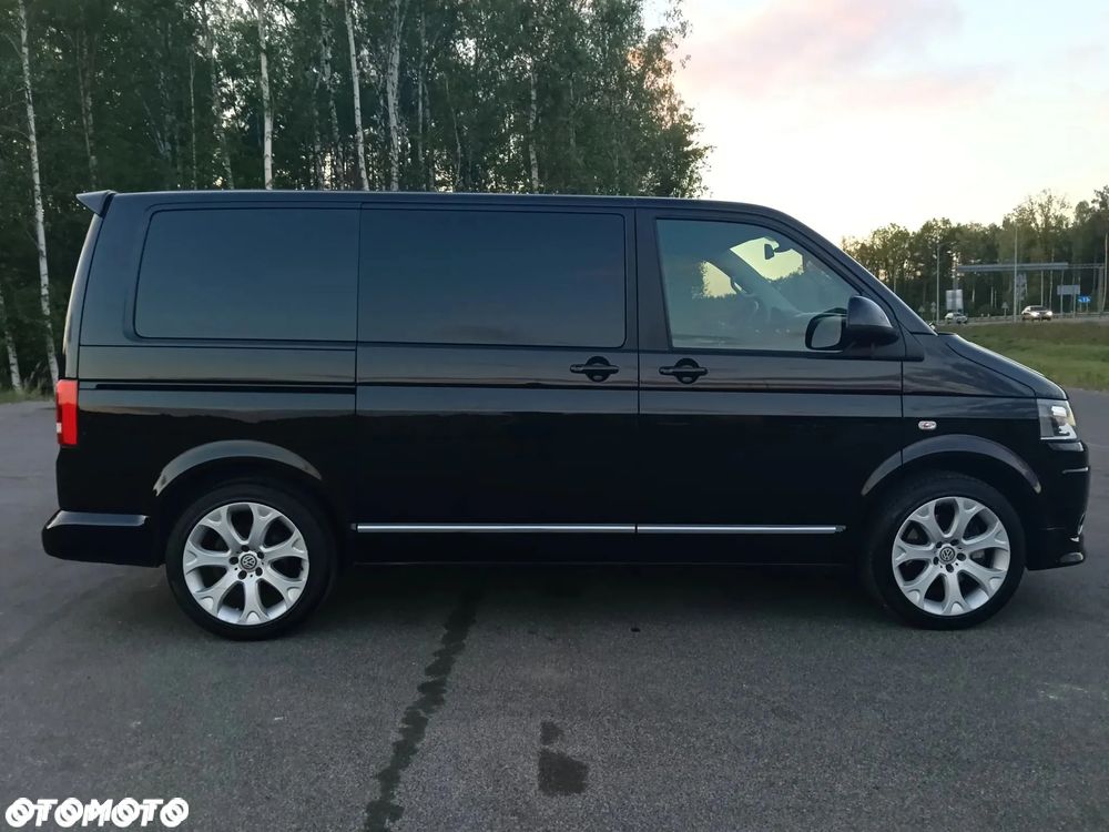 Volkswagen Multivan - 11