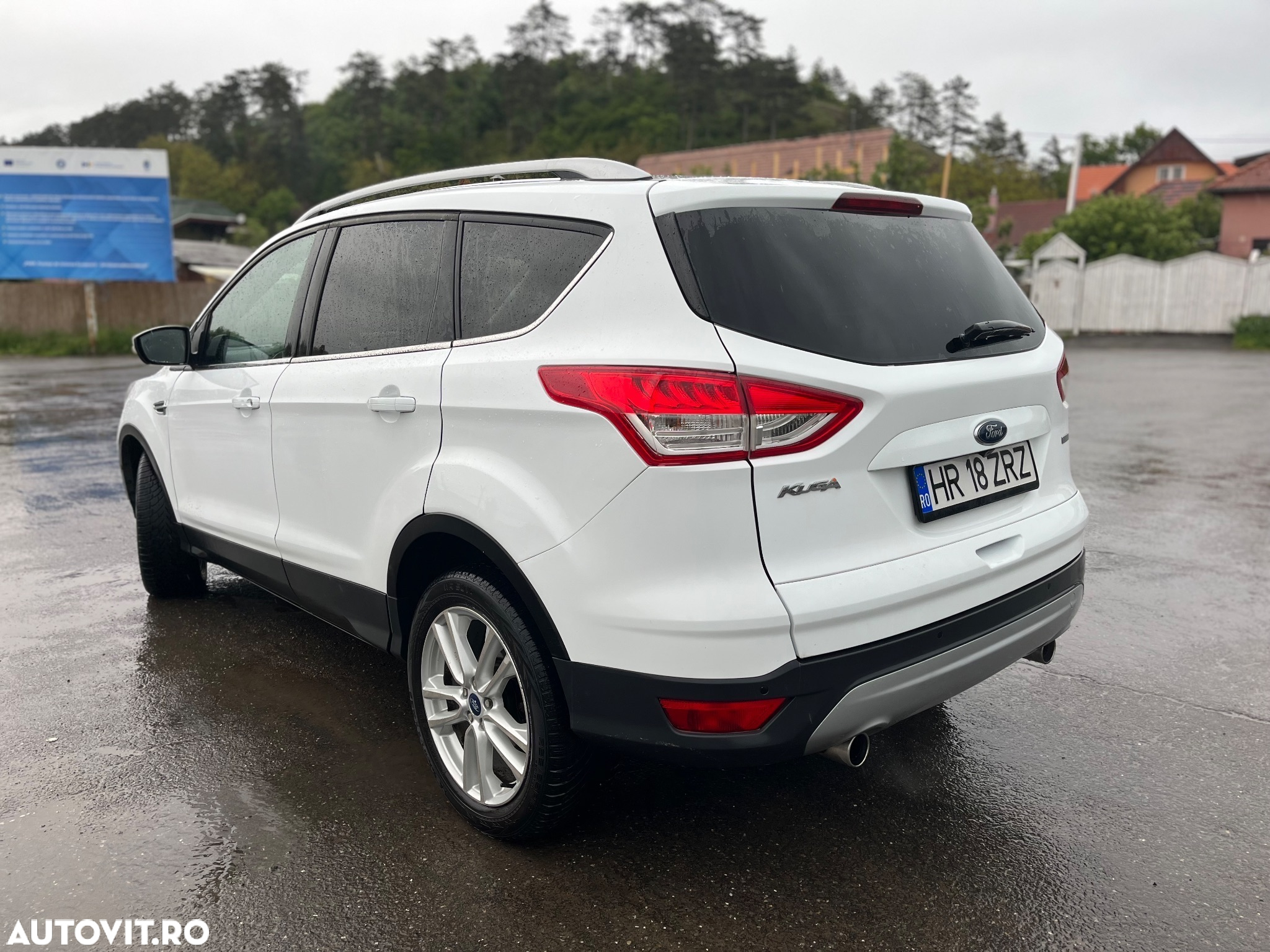 Ford Kuga - 14