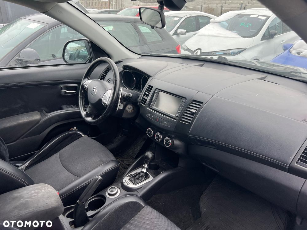 Citroën C-Crosser - 8
