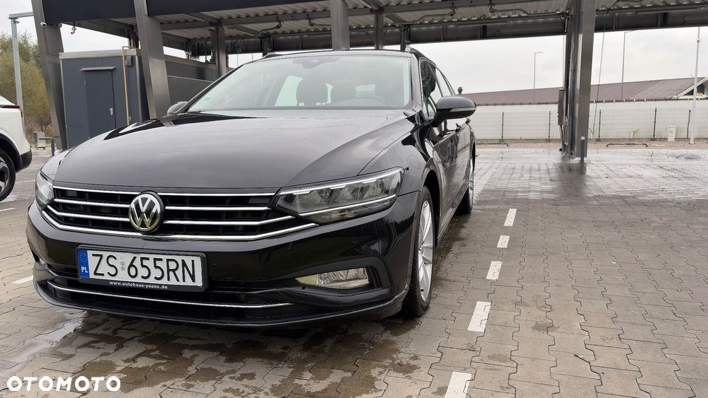 Volkswagen Passat - 4