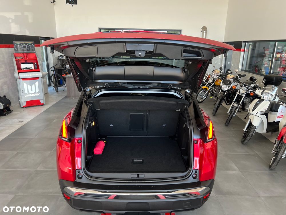 Peugeot 3008 1.2 PureTech Active S&S EAT8 - 24