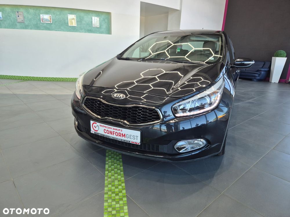 Kia Ceed 1.6 CRDi 128 Platinum Edition - 4