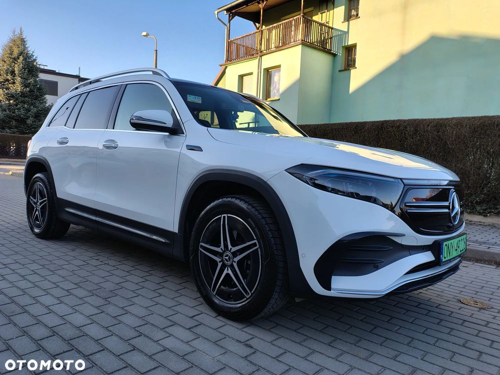 Mercedes-Benz EQB 300 4Matic AMG Line - 14