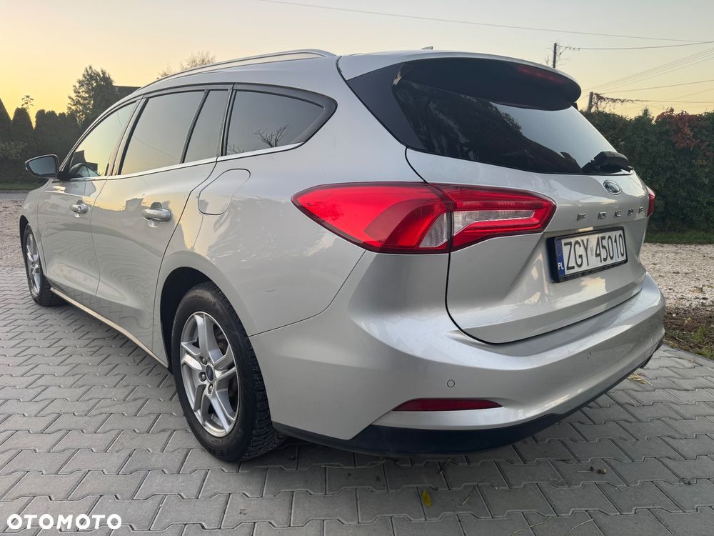 Ford Focus - 12