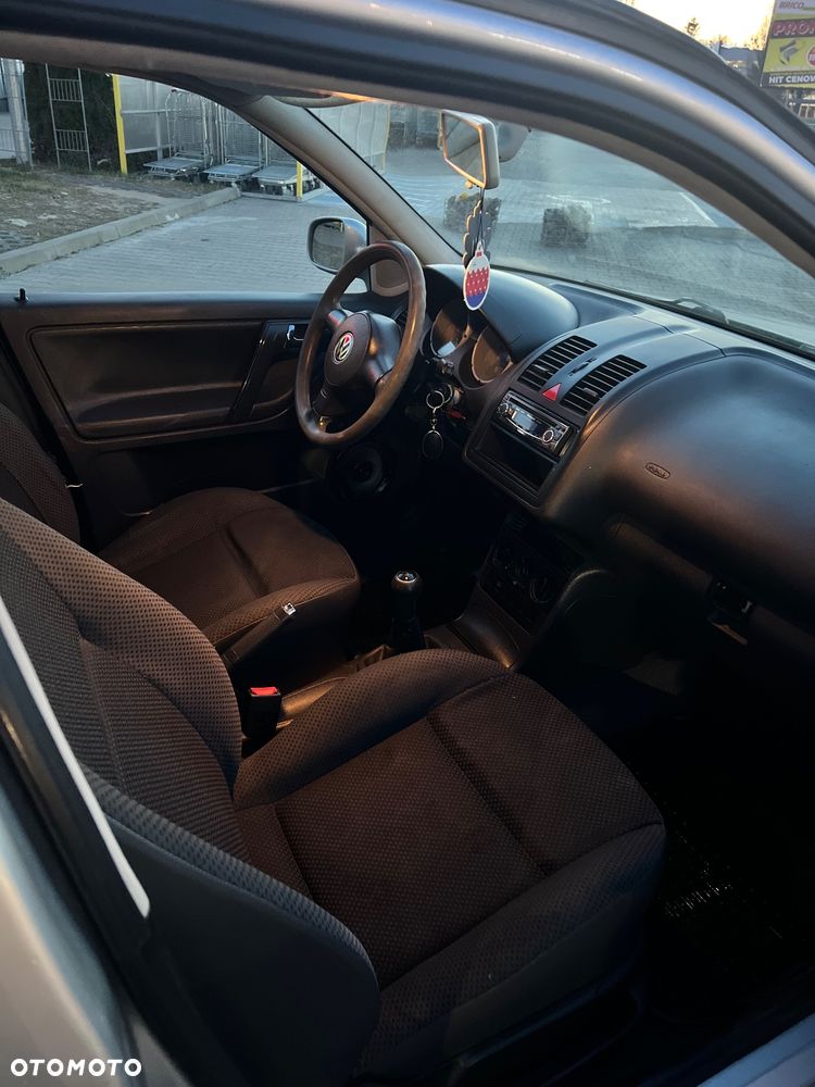 Volkswagen Polo 1.4 16V Basis - 11