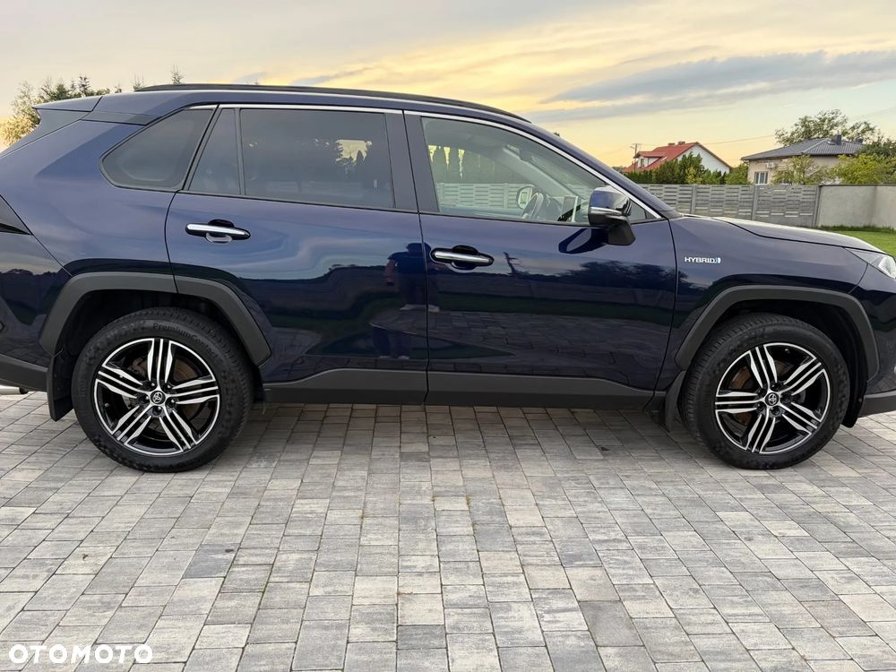 Toyota RAV4 - 6
