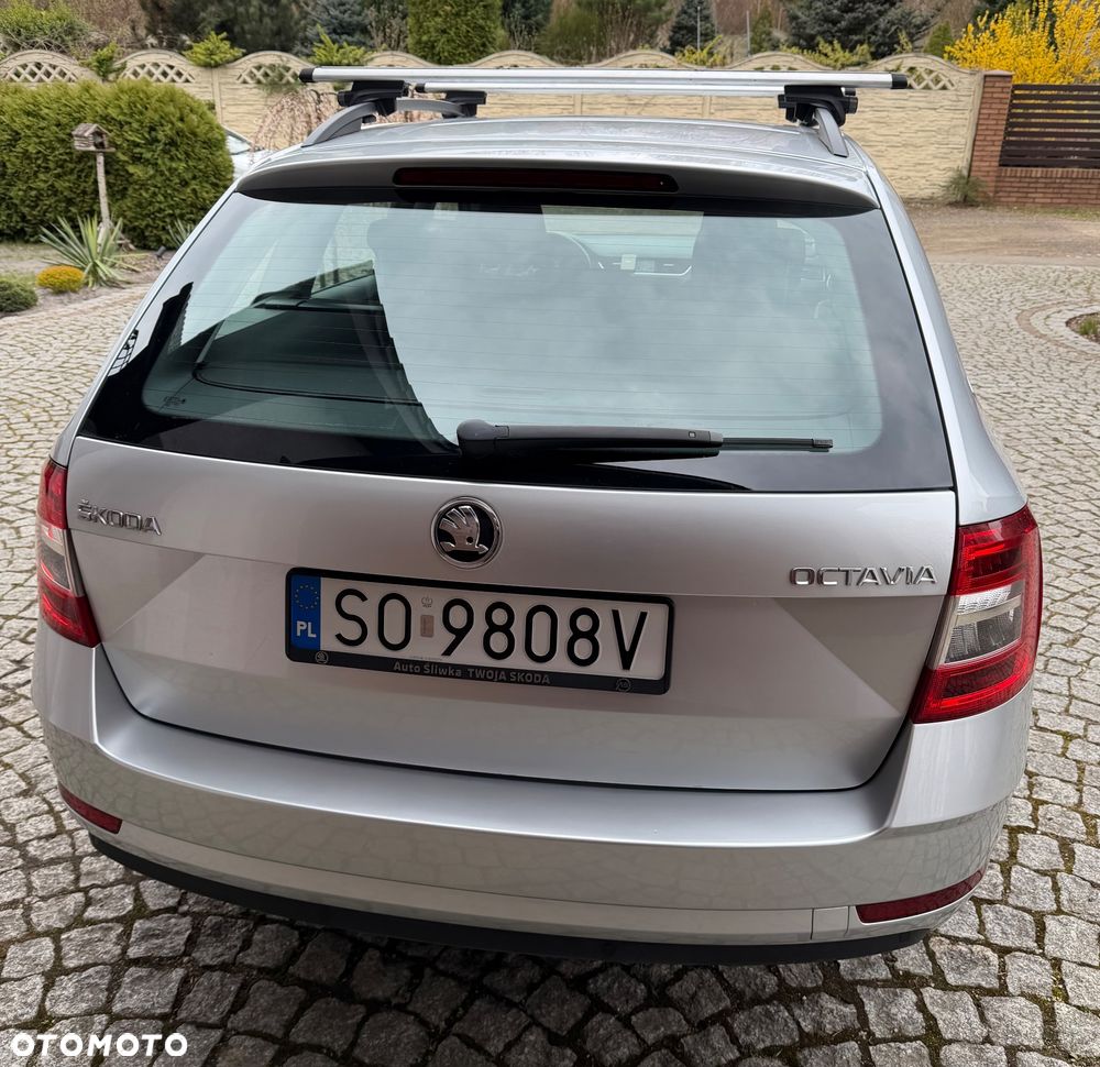 Skoda Octavia 2.0 TDI Style DSG - 6
