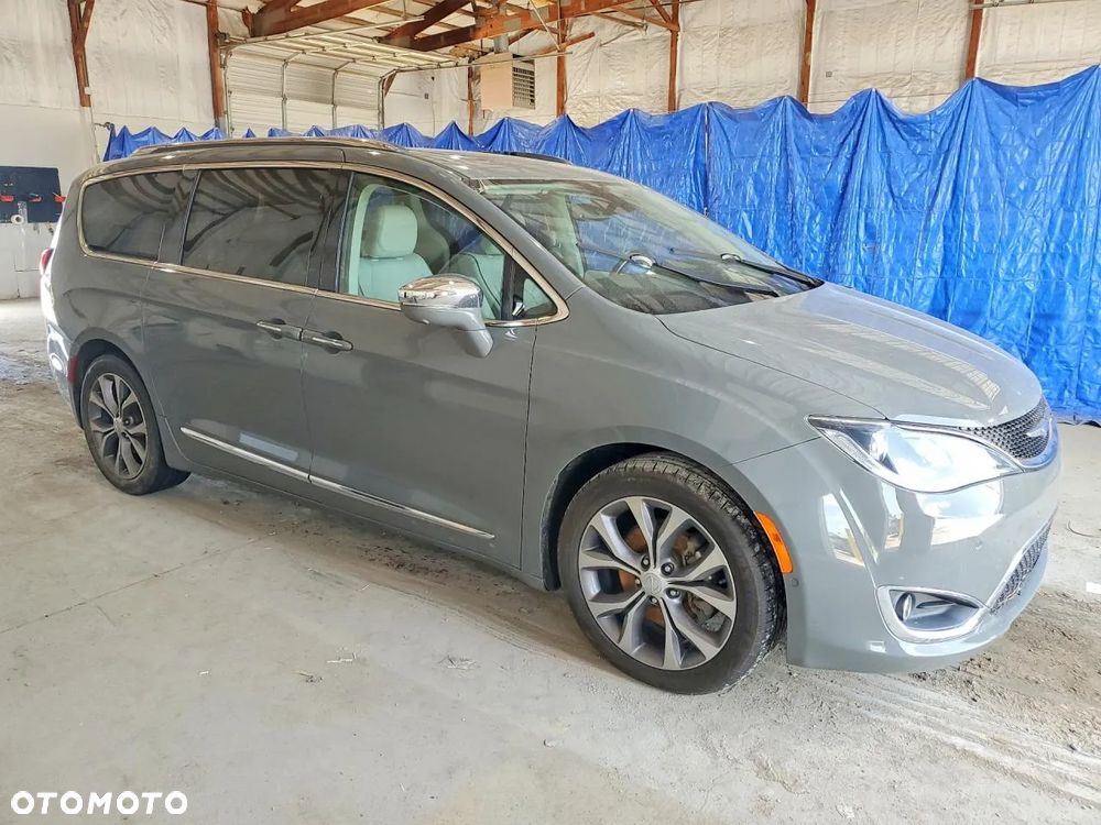 Chrysler Pacifica